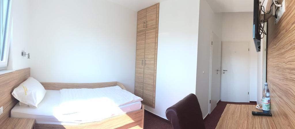 Hotel Garten Bonn Room photo